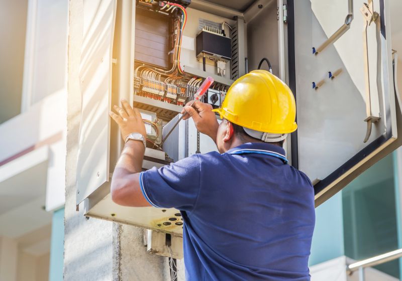 Circuit Breaker Repair in Pasadena, CA