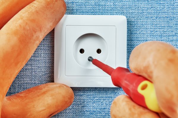 Electrical Socket Replacement